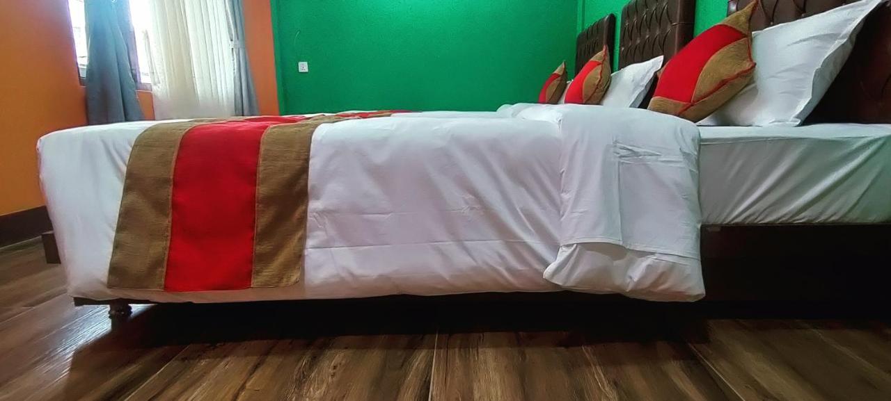 Nepalaya Home Hostel Катманду Экстерьер фото