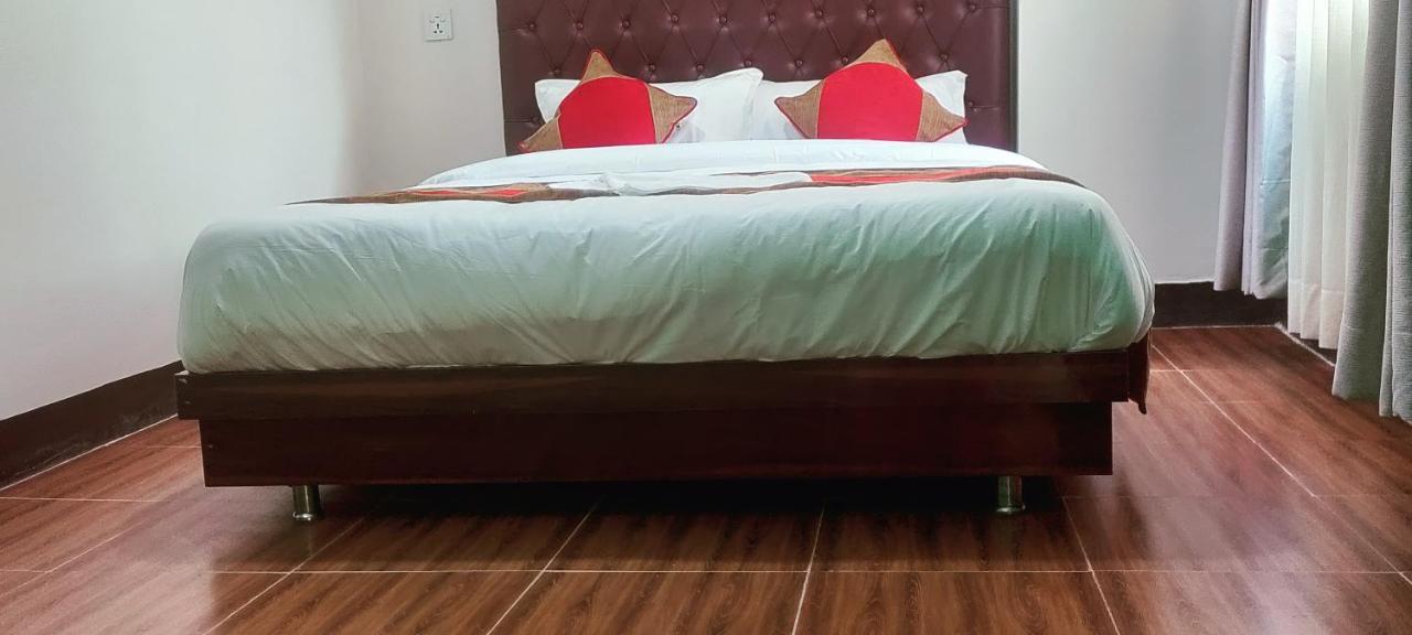 Nepalaya Home Hostel Катманду Экстерьер фото