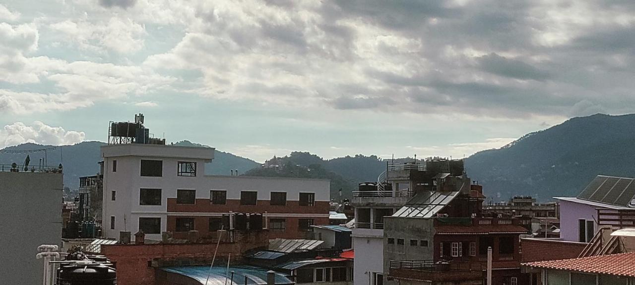 Nepalaya Home Hostel Катманду Экстерьер фото